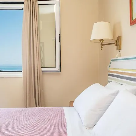 Bella Vista Sea View Apartments, By Zantewize Apartament